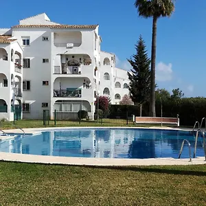 Apartment In Calypso,calahonda 200 Metres From The